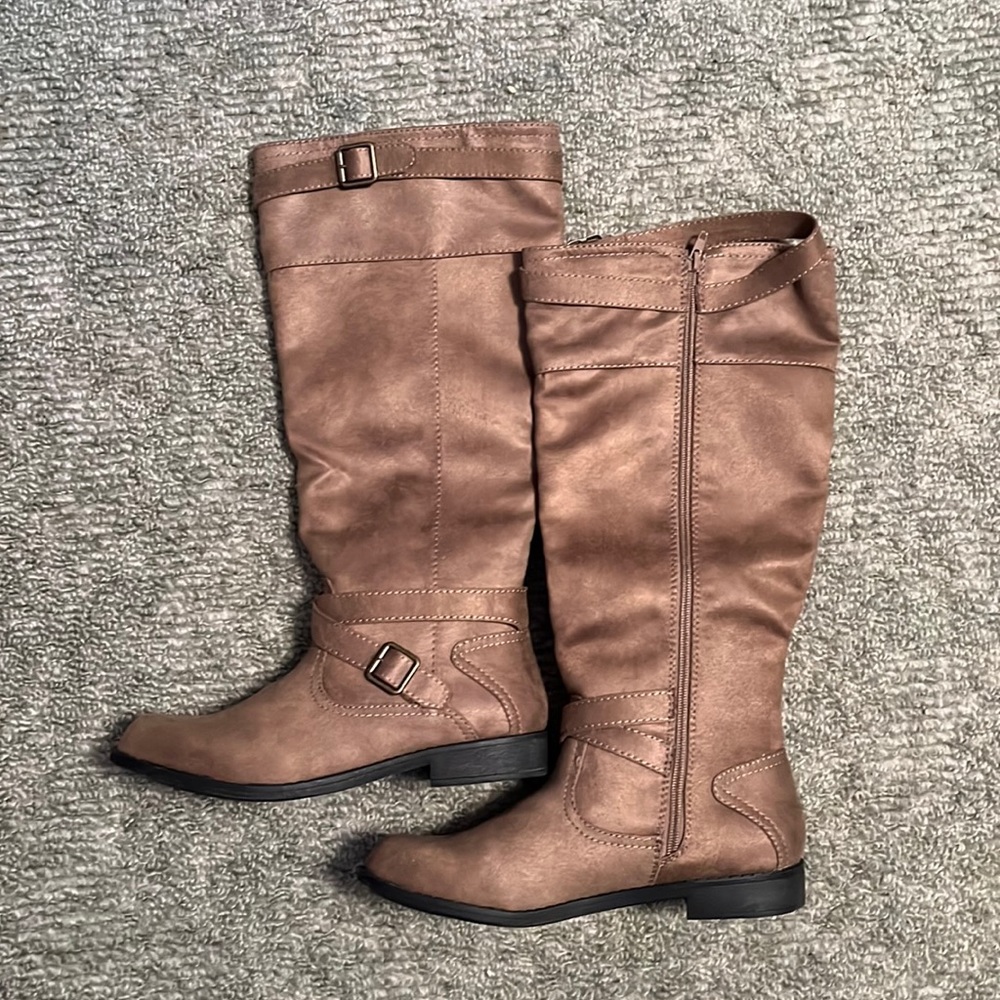 Just Fab Suede Boots